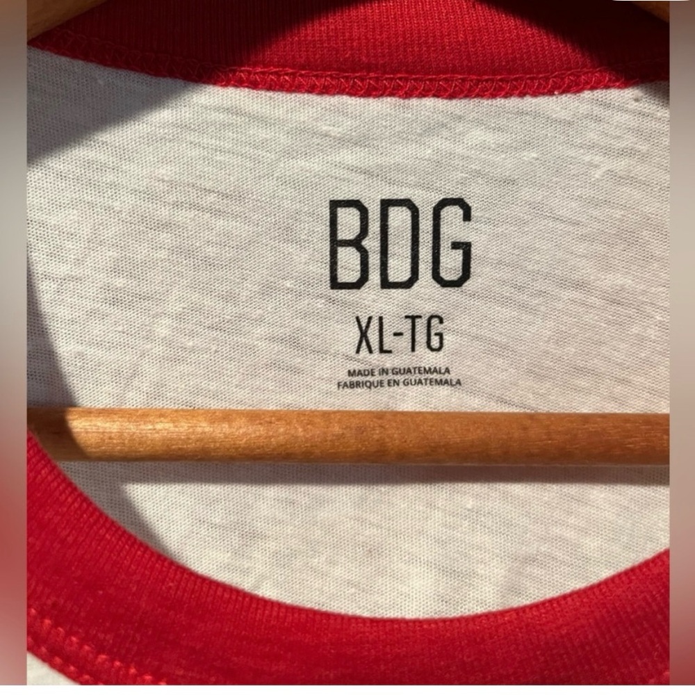 URBAN OUTFITTERS BDG
Cream and Red Number 69
Tee size XL - Picture 5 of 6